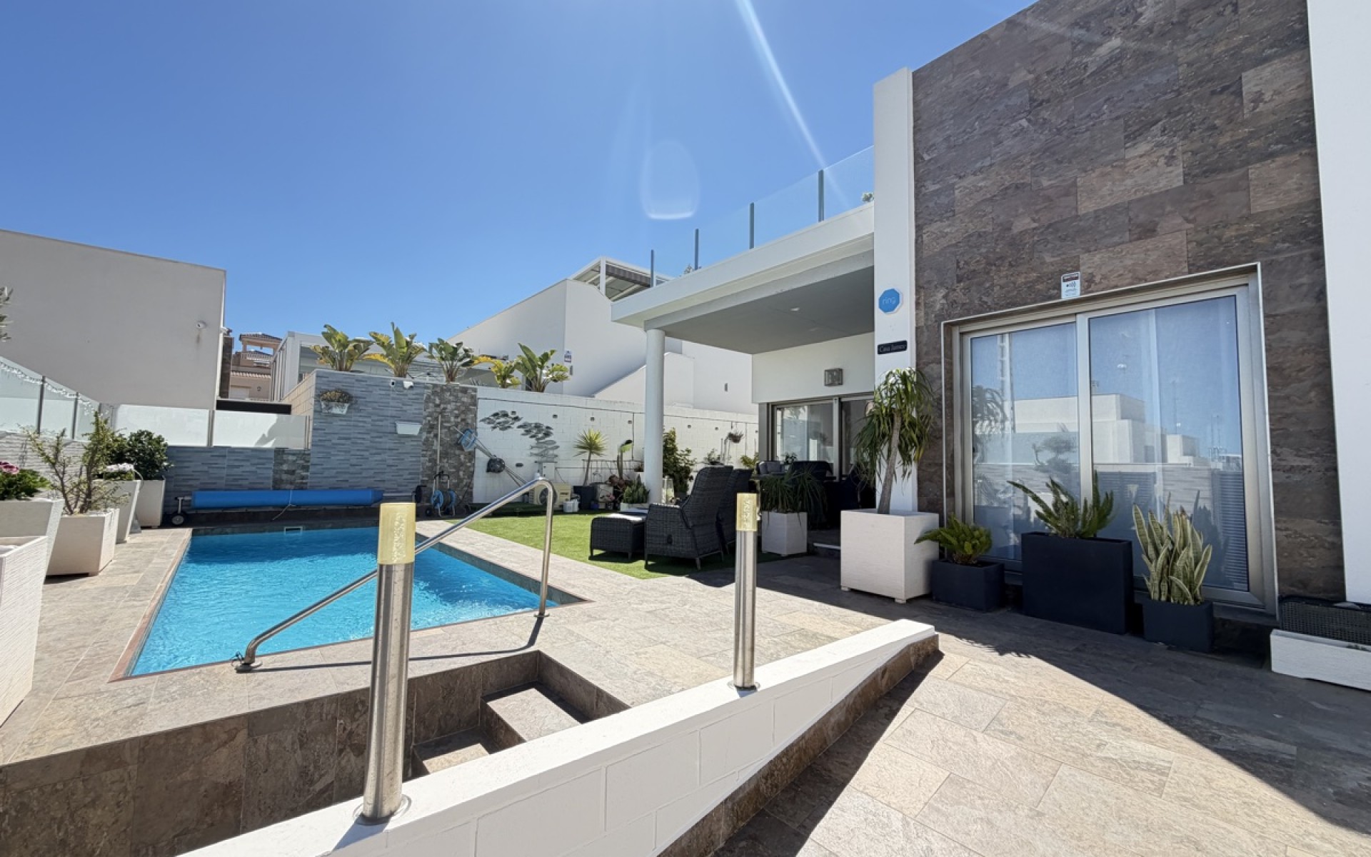 Resale - Villa - Villamartin