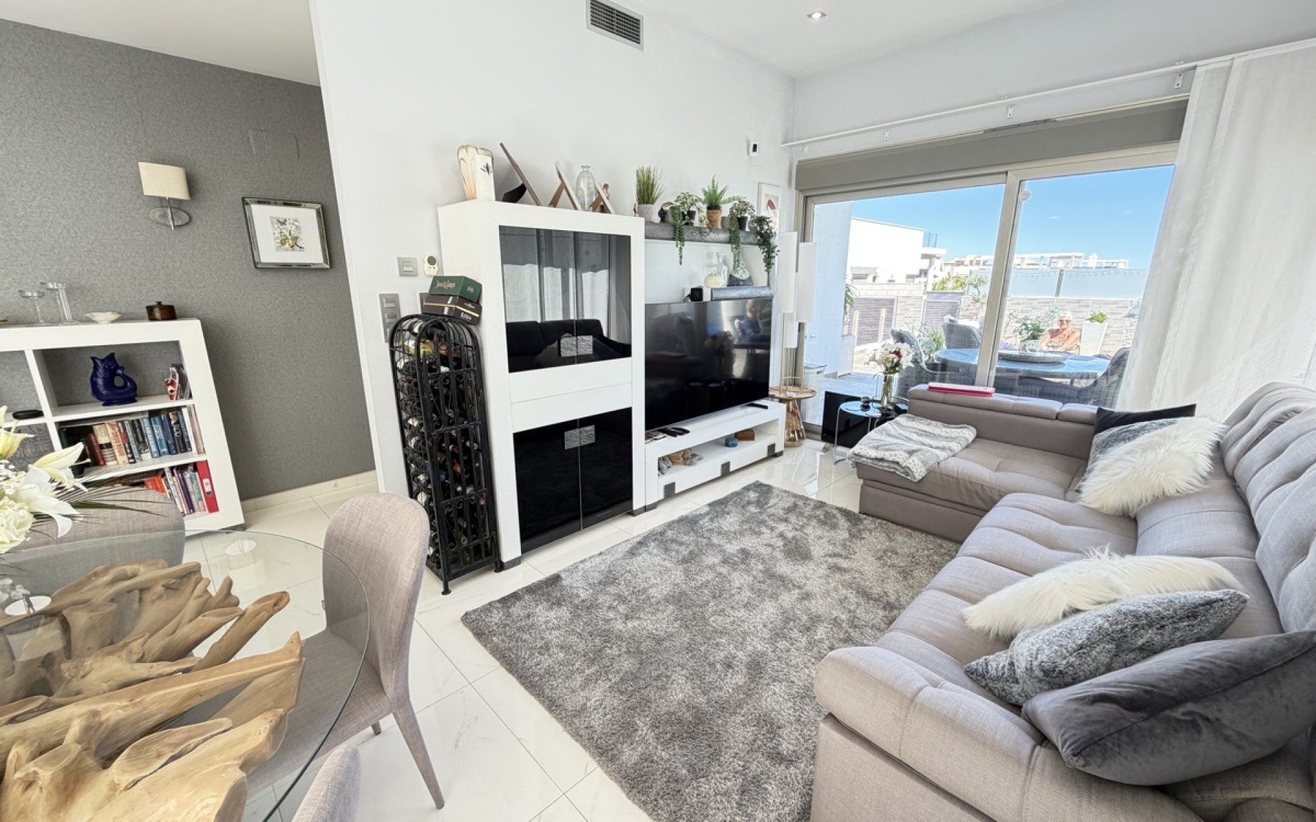 Resale - Villa - Villamartin