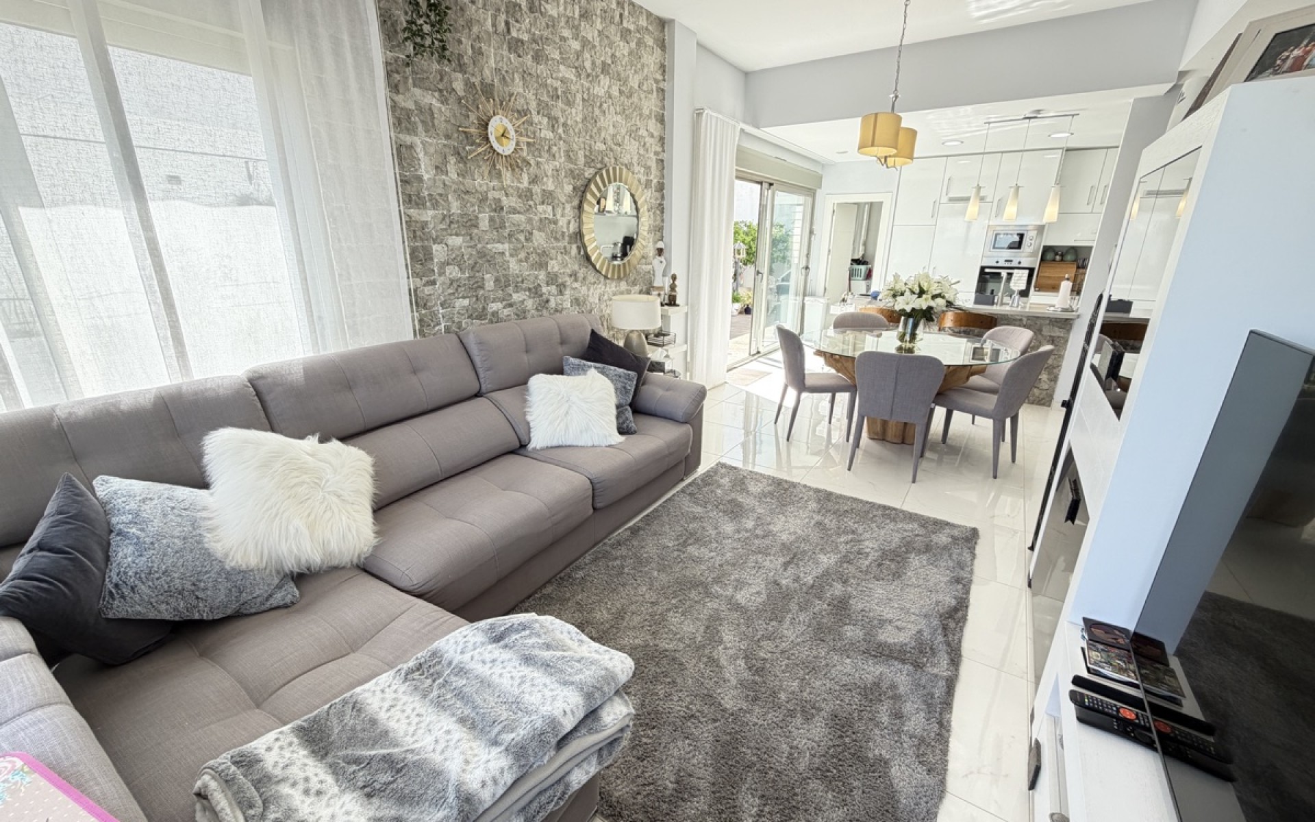 Resale - Villa - Villamartin