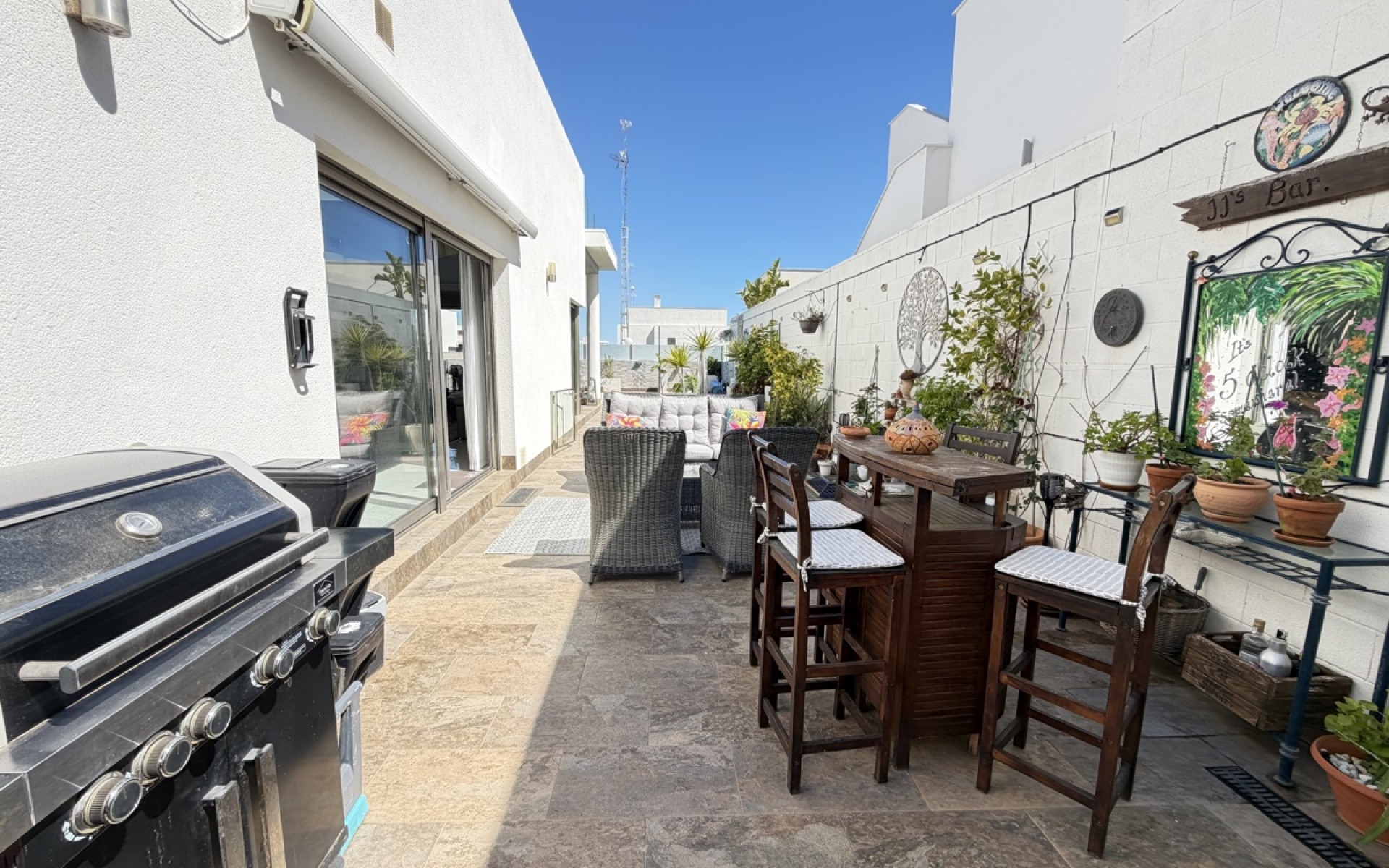 Resale - Villa - Villamartin