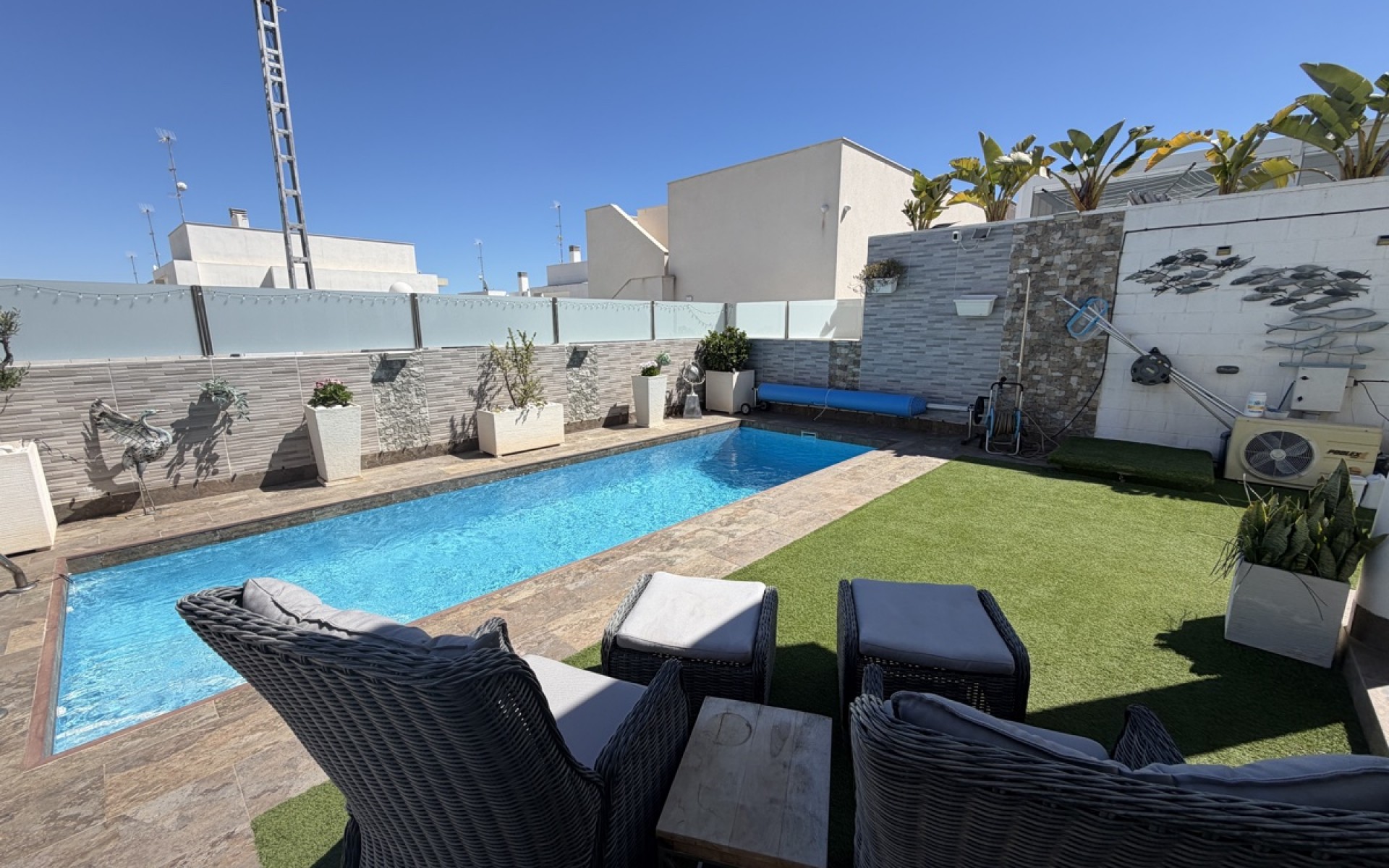 Resale - Villa - Villamartin