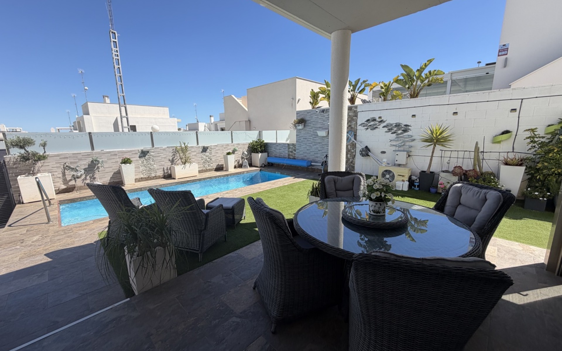 Resale - Villa - Villamartin