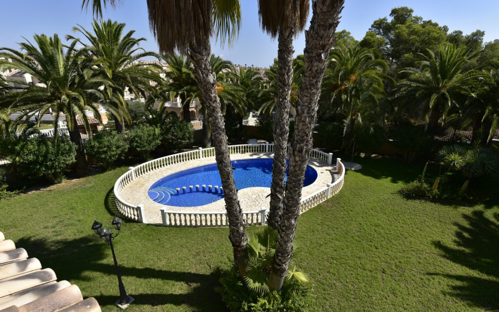 Resale - Villa - Villamartin