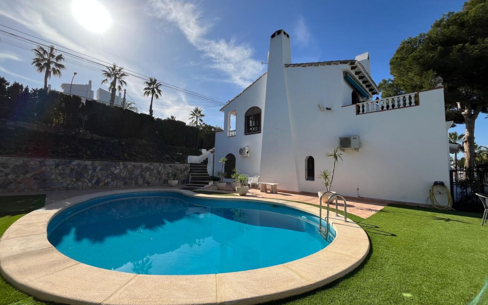 Resale - Villa - Villamartin