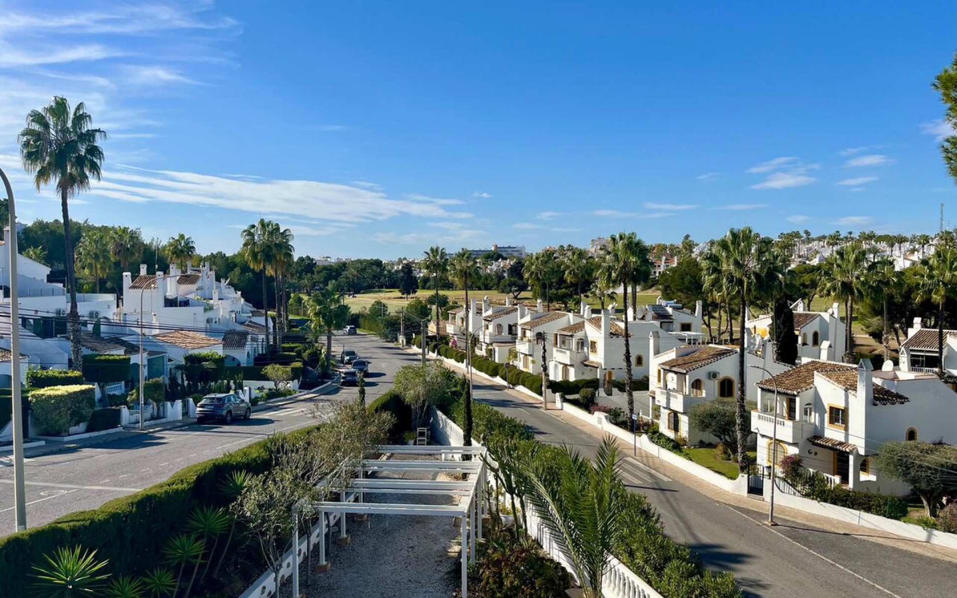 Resale - Villa - Villamartin
