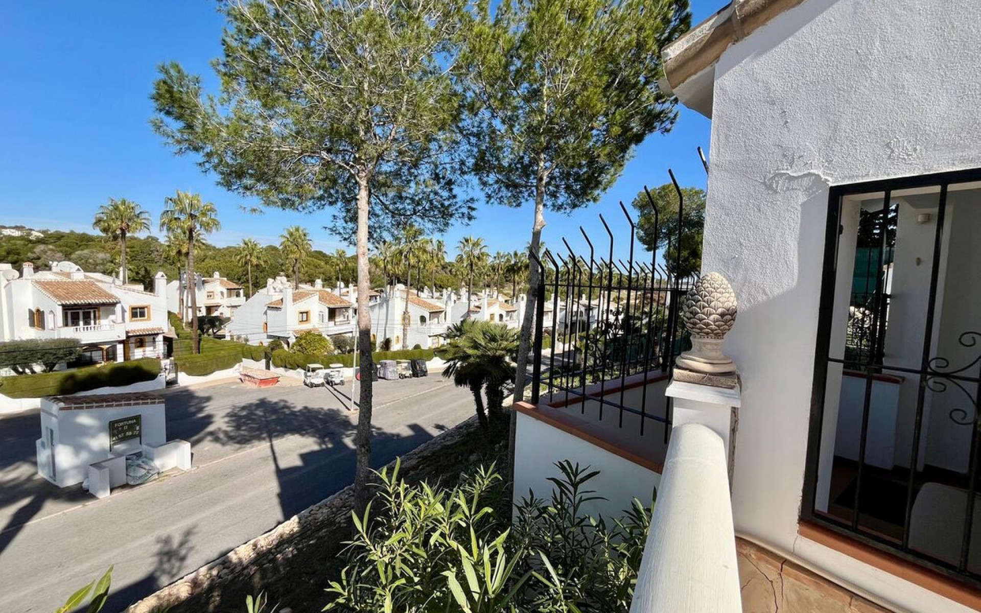 Resale - Villa - Villamartin