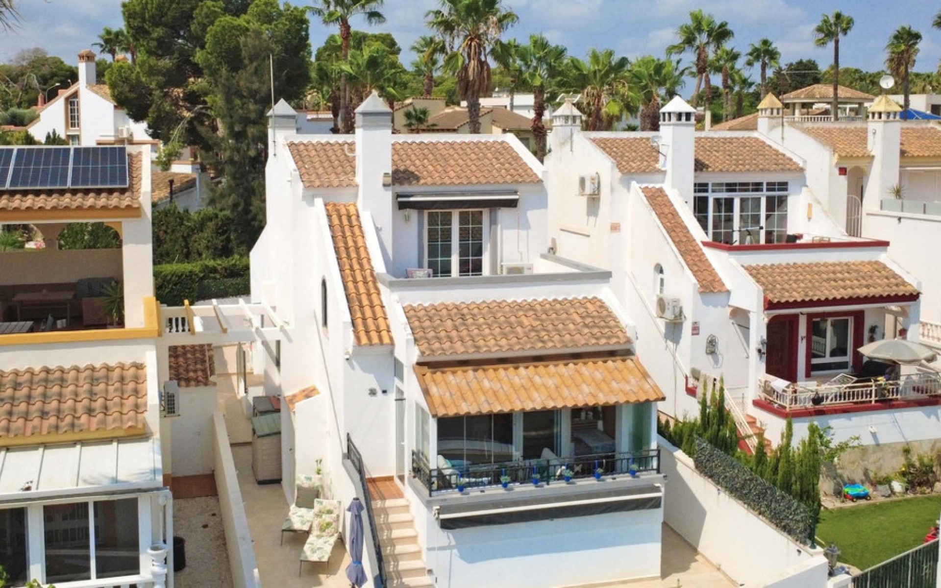 Resale - Villa - Villamartin