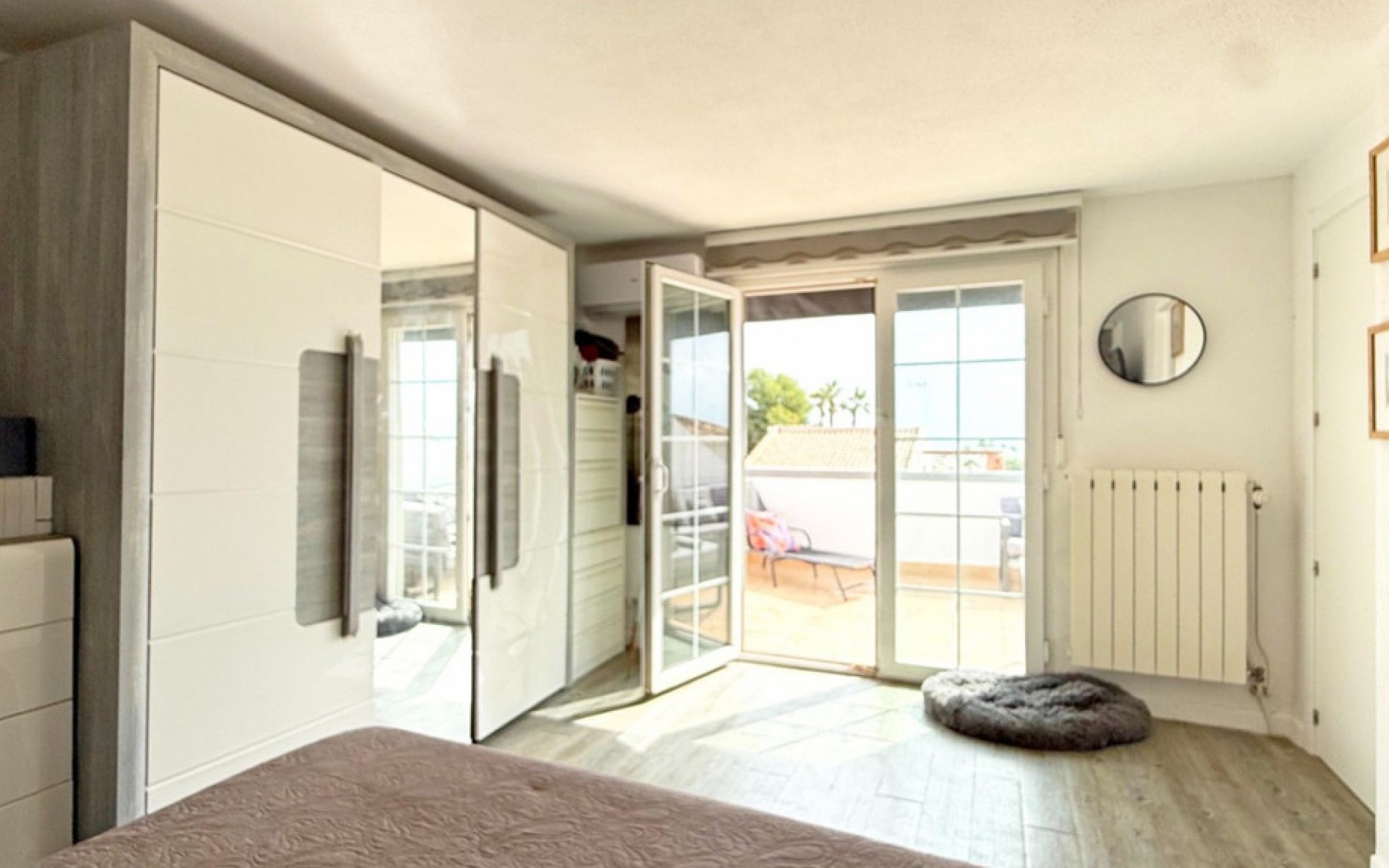 Resale - Villa - Villamartin