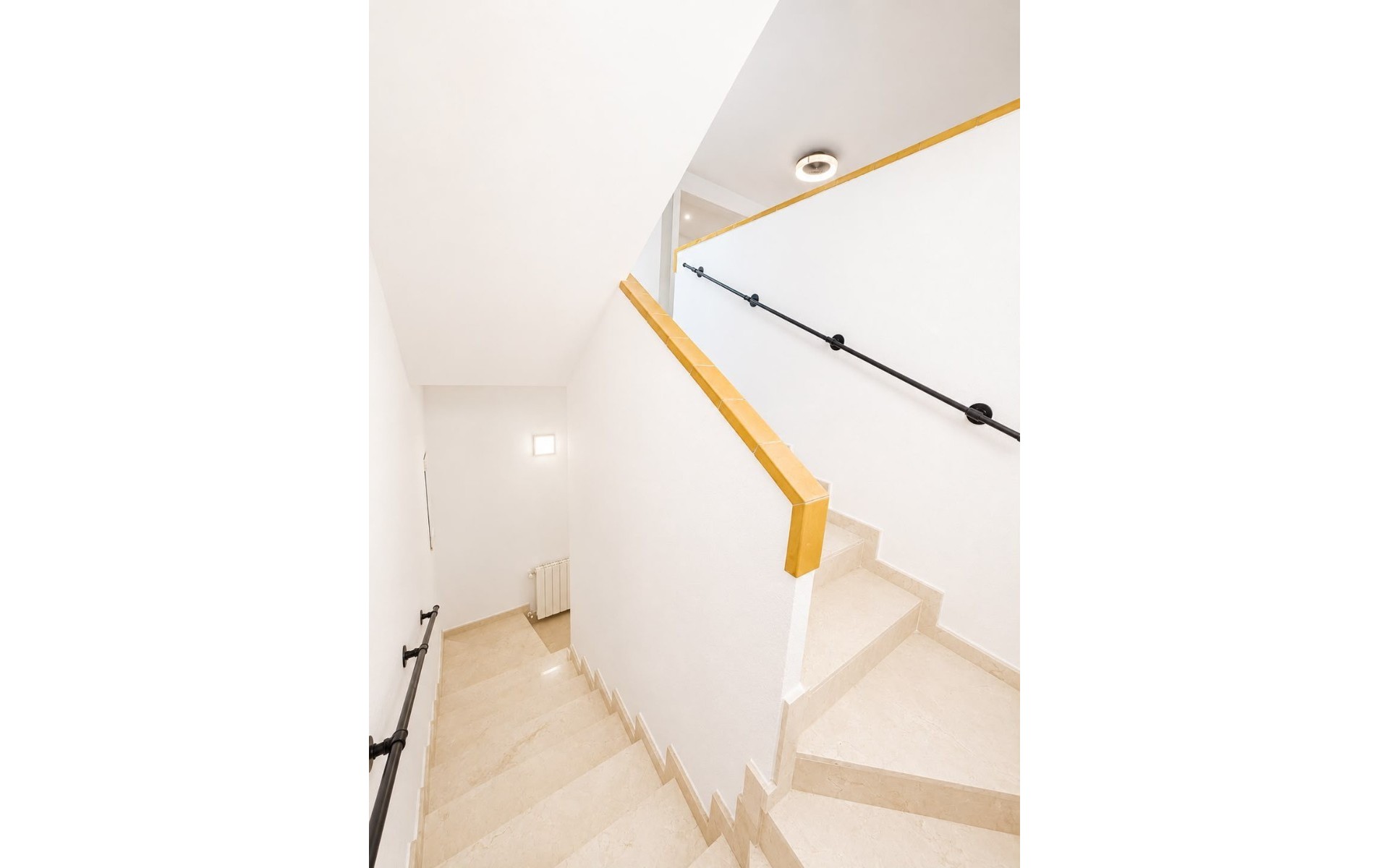 Resale - Villa - Villamartin