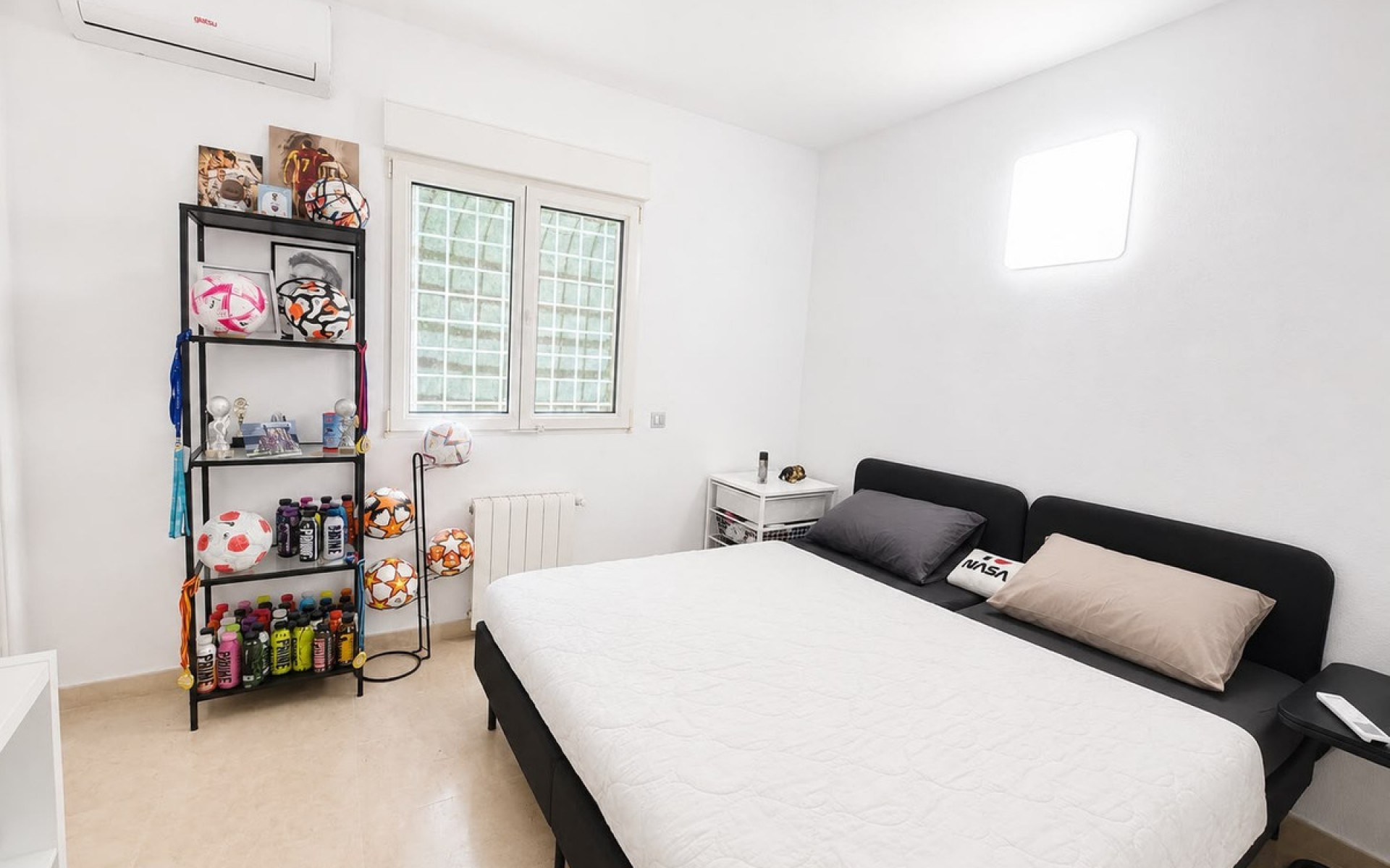 Resale - Villa - Villamartin