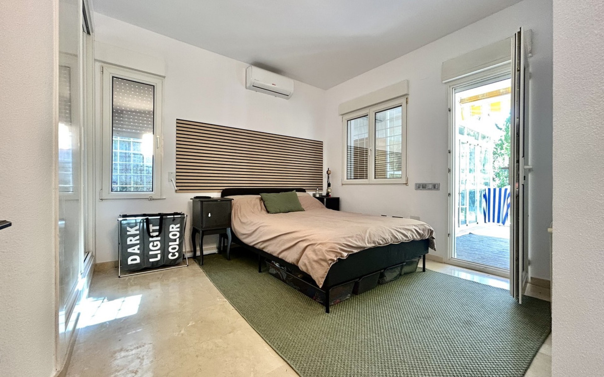 Resale - Villa - Villamartin