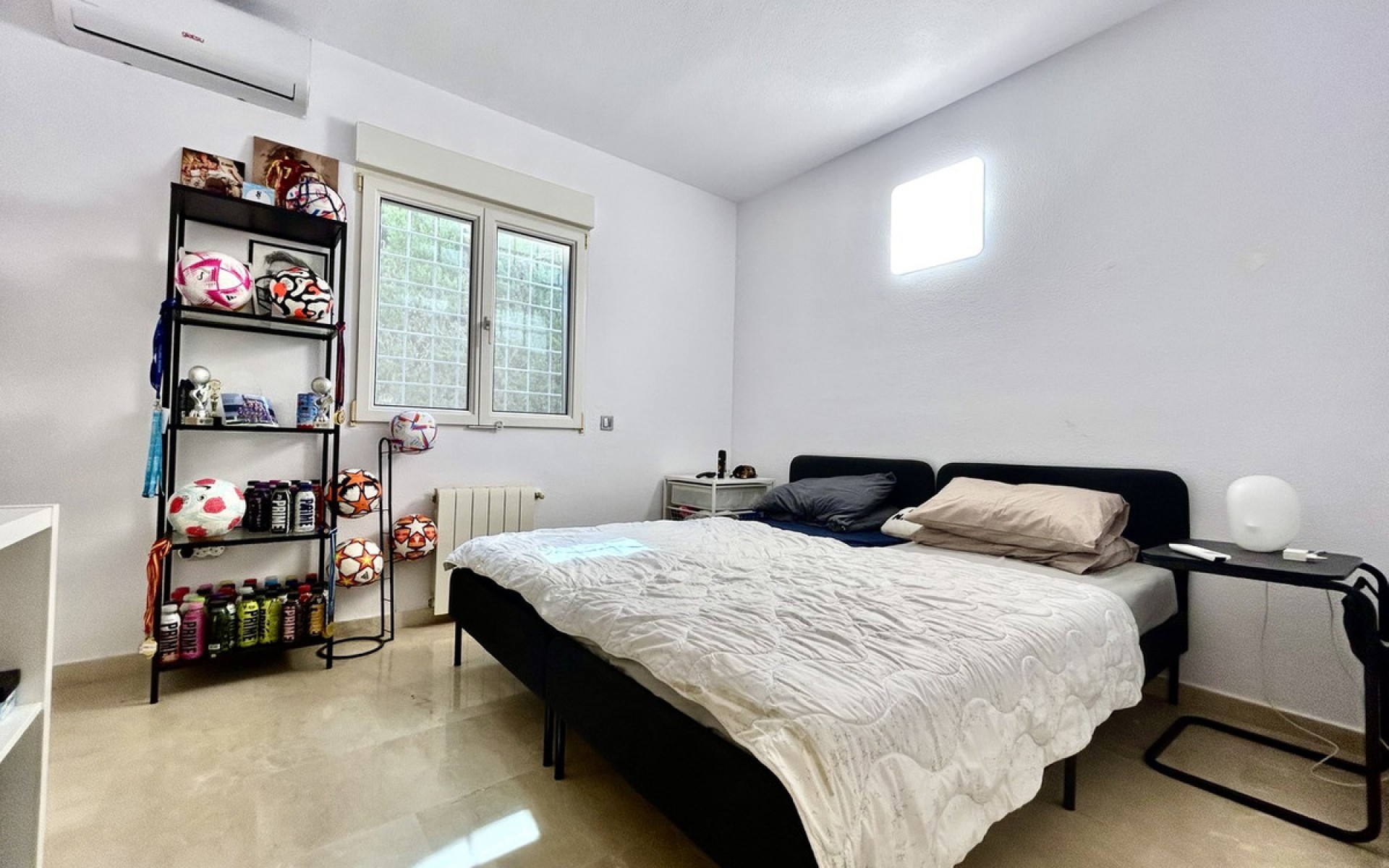 Resale - Villa - Villamartin
