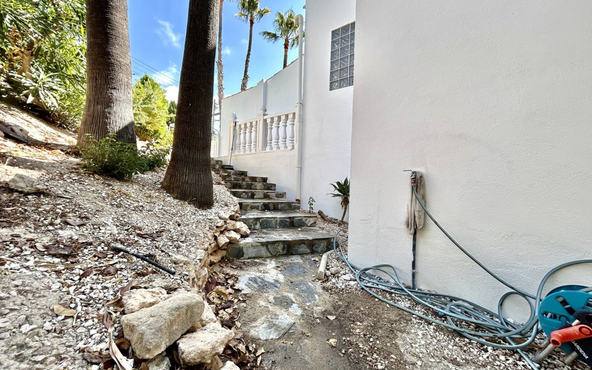 Resale - Villa - Villamartin