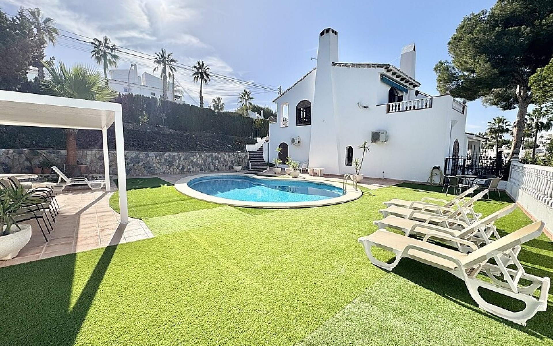 Resale - Villa - Villamartin