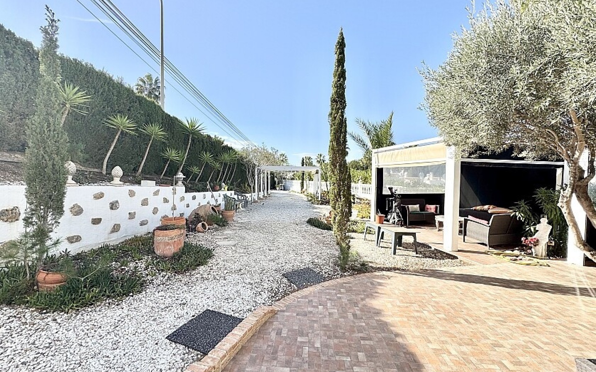Resale - Villa - Villamartin