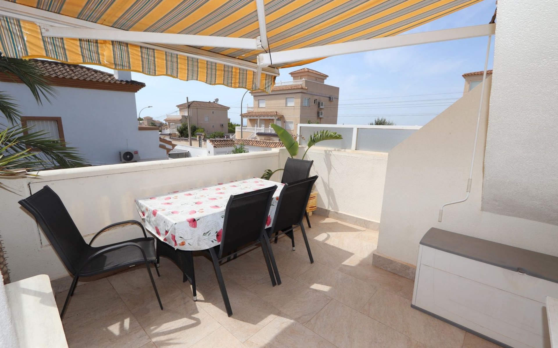 Resale - Villa - Villamartin