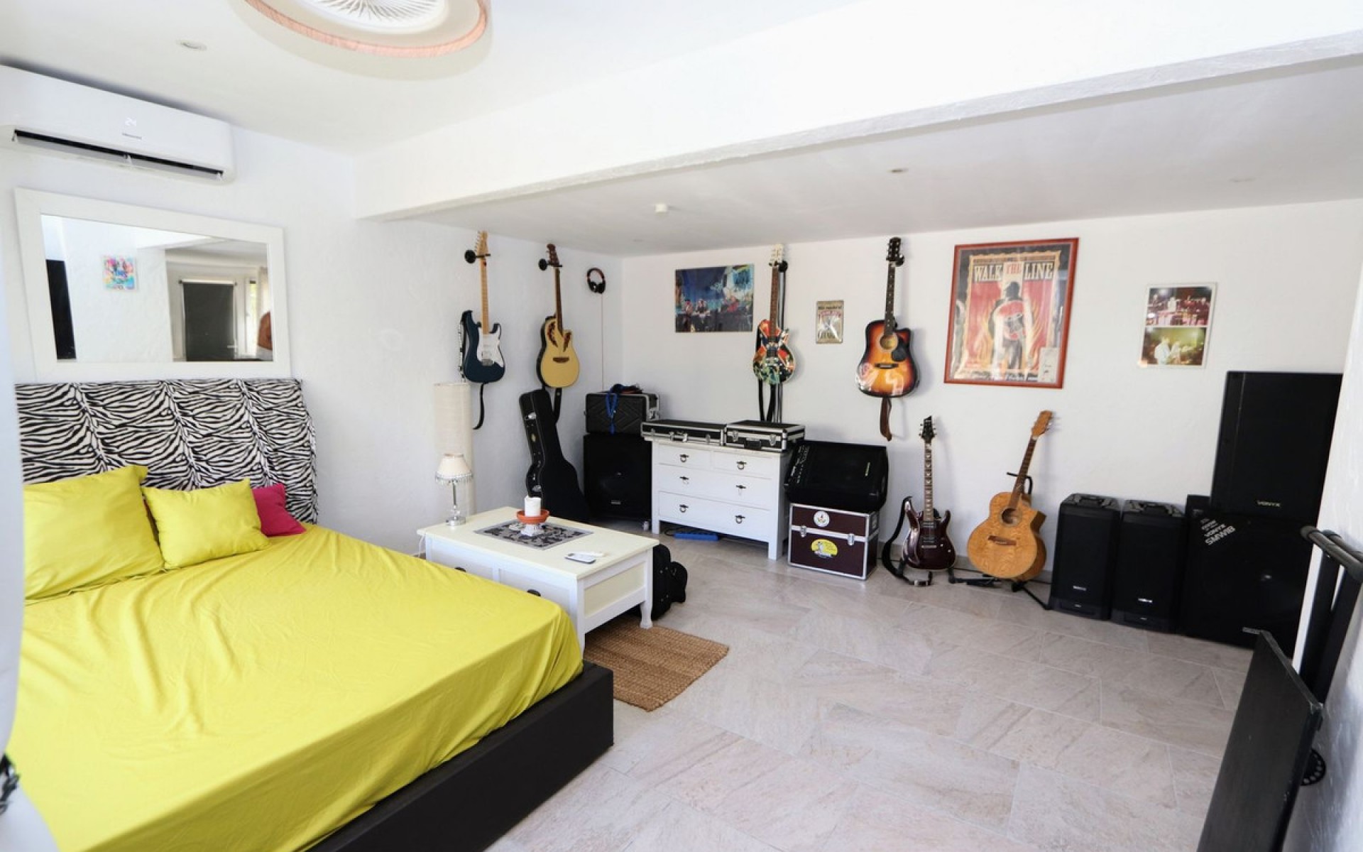 Resale - Villa - Villamartin