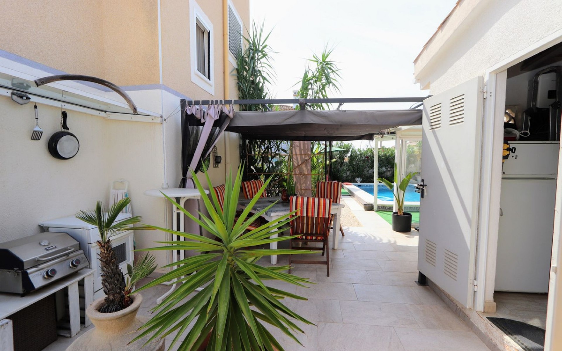 Resale - Villa - Villamartin