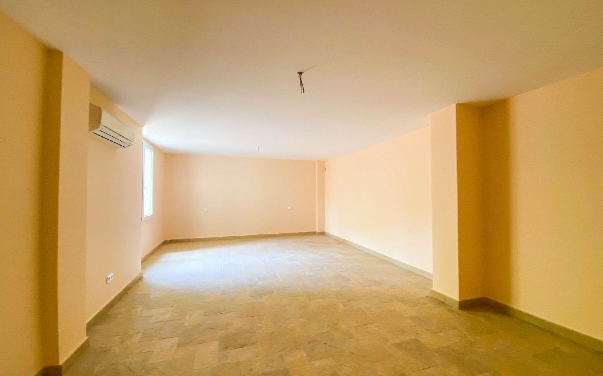 Resale - Villa - Villamartin