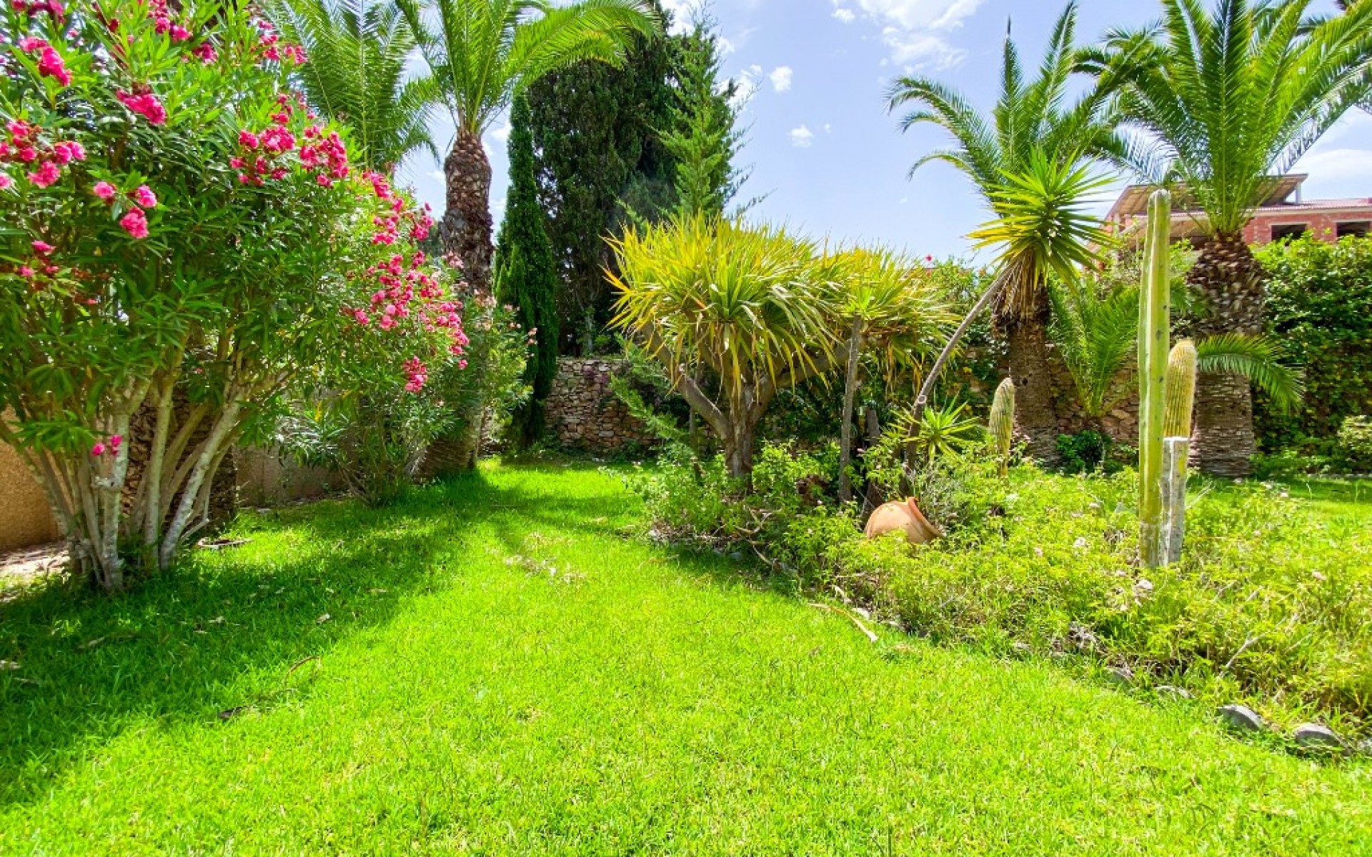 Resale - Villa - Villamartin