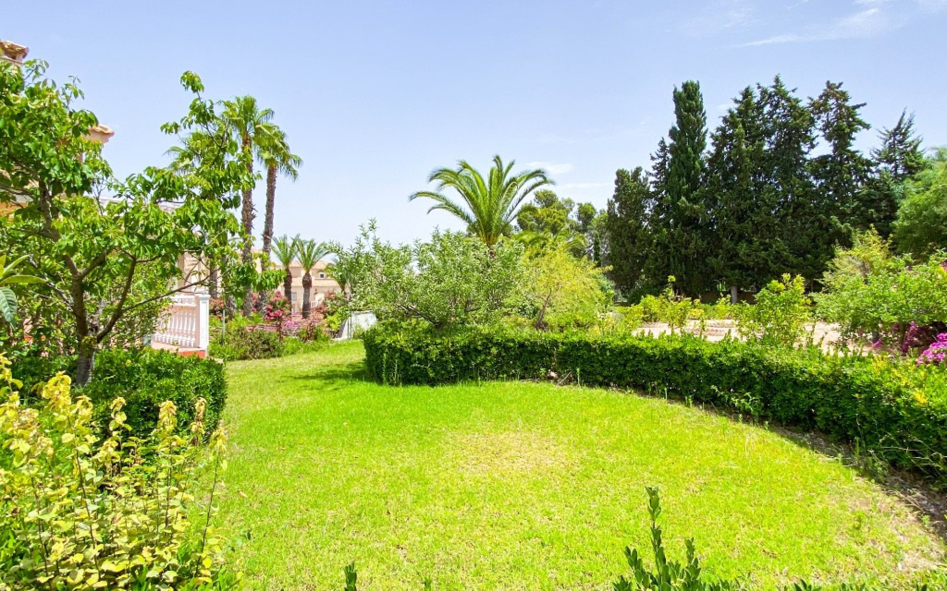 Resale - Villa - Villamartin