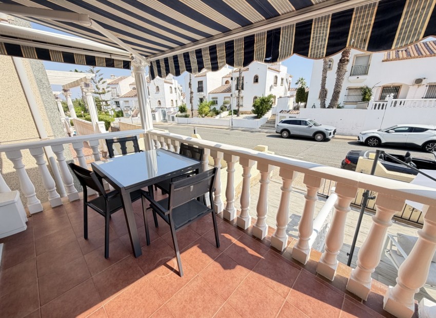 Resale - Villa - Villamartin