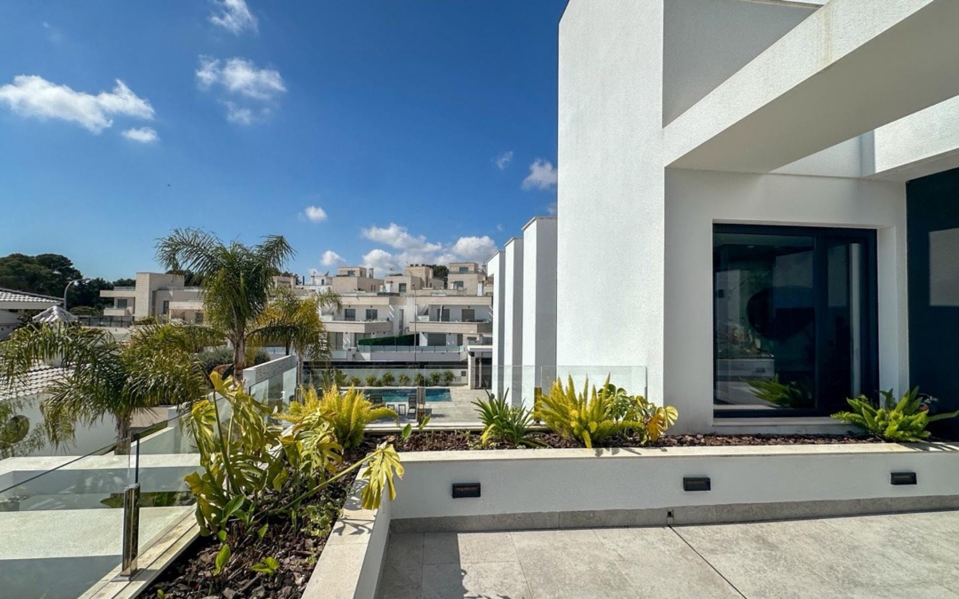 Resale - Villa - Villamartin
