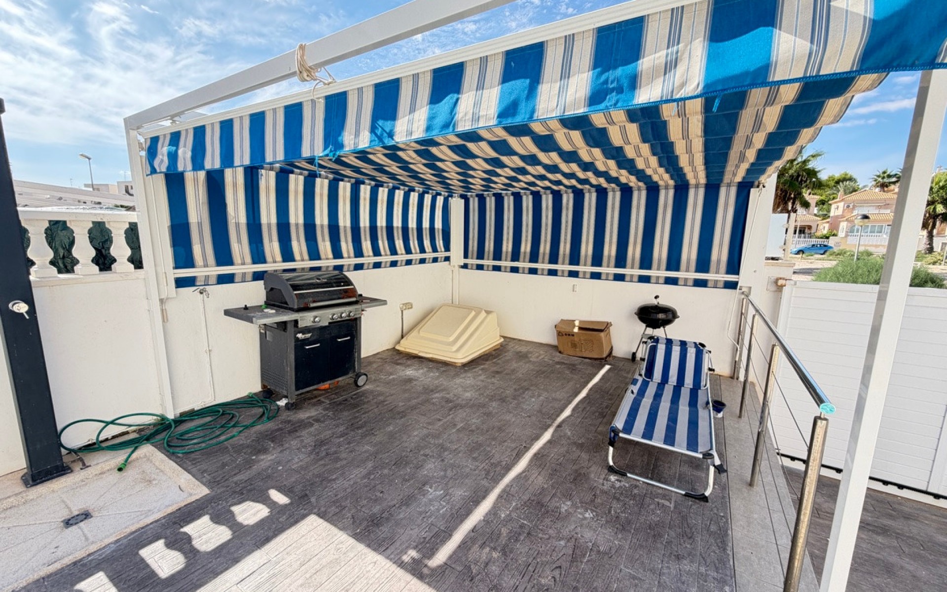 Resale - Villa - Villamartin