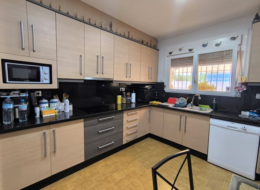 Resale - Villa - Yecla - Yecla Centro