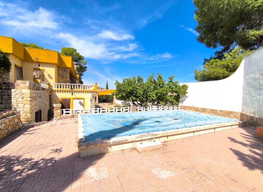 Resale - Villa - Yecla - Yecla Centro