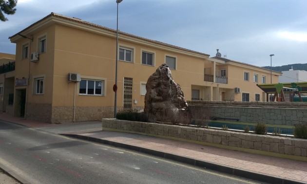 Rijtjes huis - Resale - Pinoso - Pinoso Centro