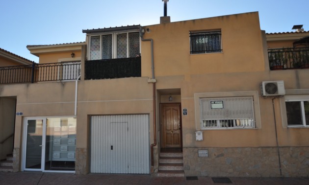 Rijtjes huis - Resale - Pinoso - Pinoso Centro