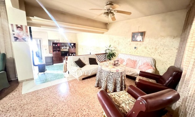 Rijtjes huis - Resale - Pinoso - Pinoso Centro