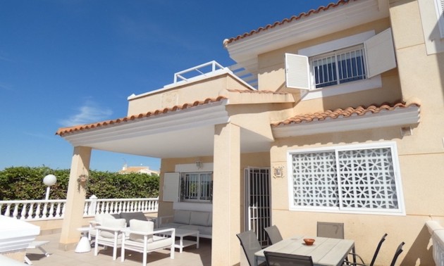 Rijtjes huis - Resale - Playa Flamenca - CSP02788