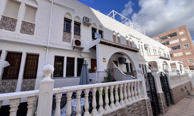 Rijtjes huis - Resale - Torrevieja - La Mata