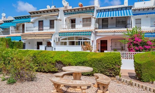 Rijtjes huis - Resale - Torrevieja - Lago jardin