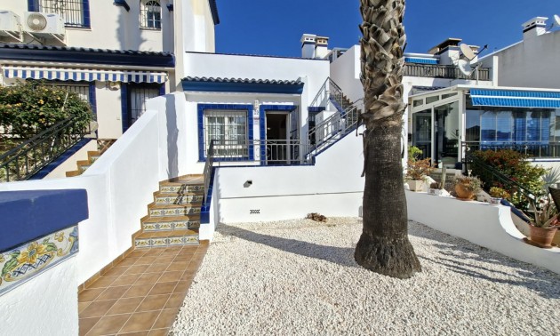 Rijtjes huis - Resale - Villamartin - Rioja