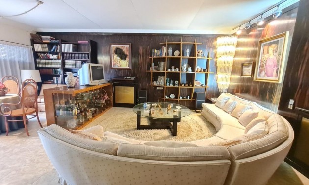 Townhouse - Resale - Elda - Elda Centro