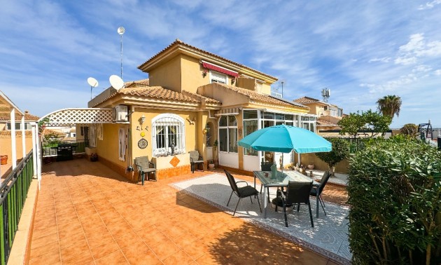 Townhouse - Resale - Los Altos - Los Altos