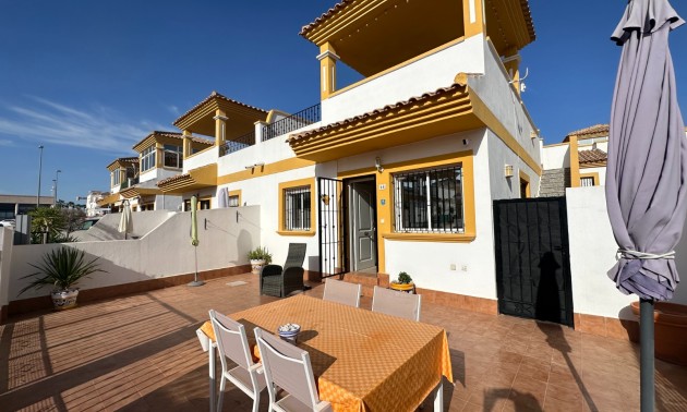 Townhouse - Resale - Los Montesinos - Entre Naranjos