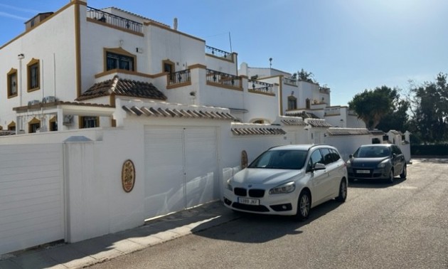 Townhouse - Resale - Los Montesinos - Entre Naranjos