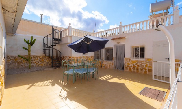 Townhouse - Resale - Los Montesinos - Los Montesinos Centro