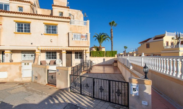 Townhouse - Resale - Orihuela - Villamartin