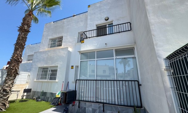 Townhouse - Resale - Torrevieja - Torrevieja Centro