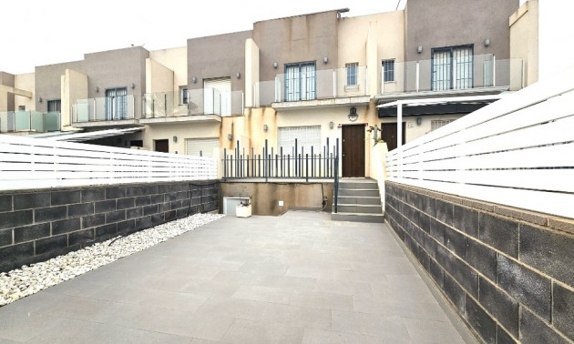 Townhouse - Resale - Torrevieja - Torrevieja