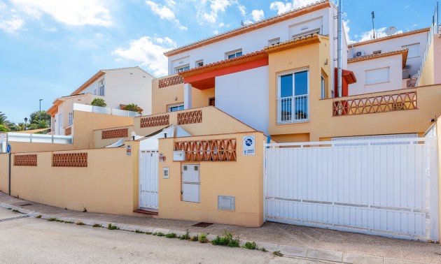 Villa - A Vendre - Alfaz del Pi - CSPC-44093