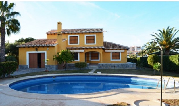 Villa - A Vendre - Cabo Roig - Cabo Roig