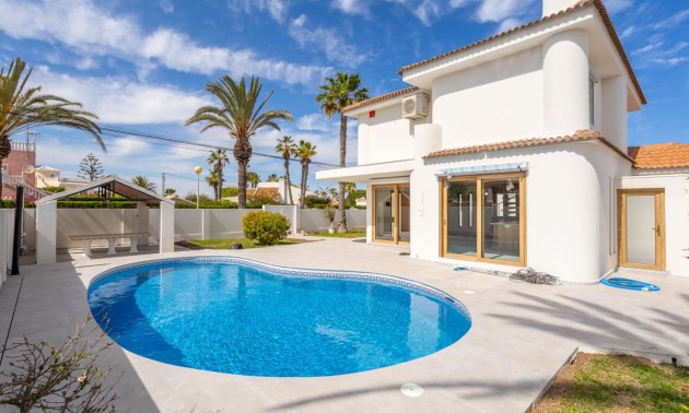 Villa - A Vendre - Cabo Roig - Cabo Roig