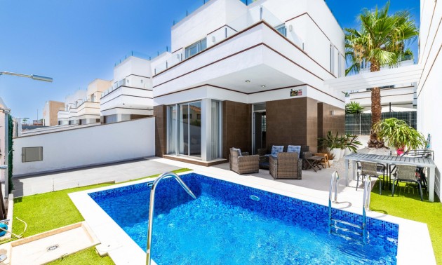Villa - A Vendre - Ciudad Quesada - CSPX-85790