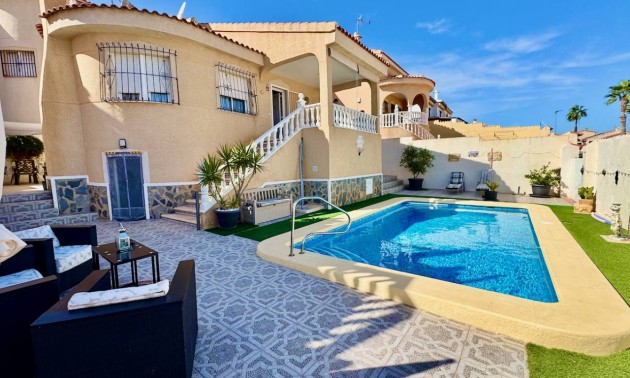 Villa - A Vendre - Ciudad Quesada - La  Marquesa Golf